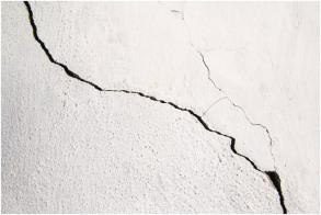 Does Venetian plaster crack?