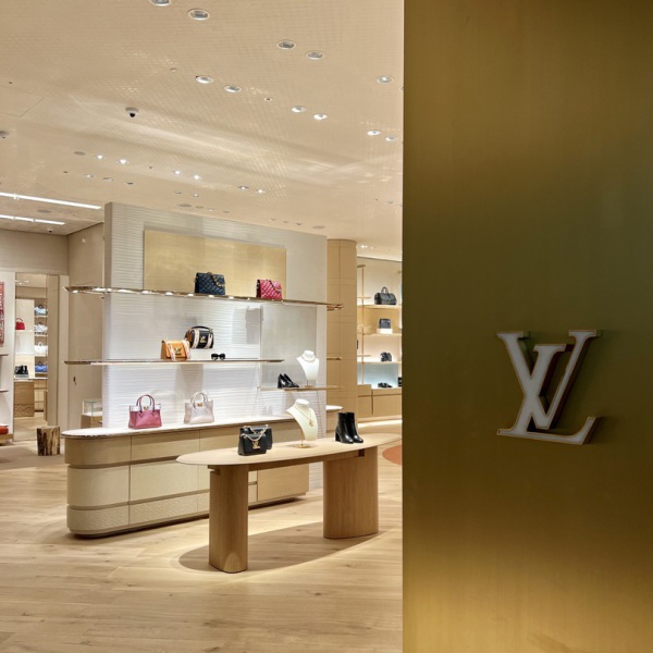 Bespoke Venetian Plaster project Louis Vuitton London