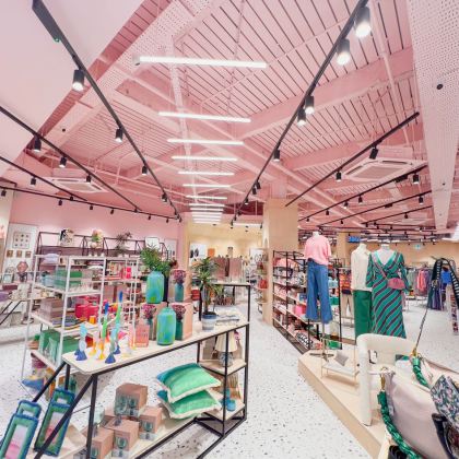 Concrete effect plaster London